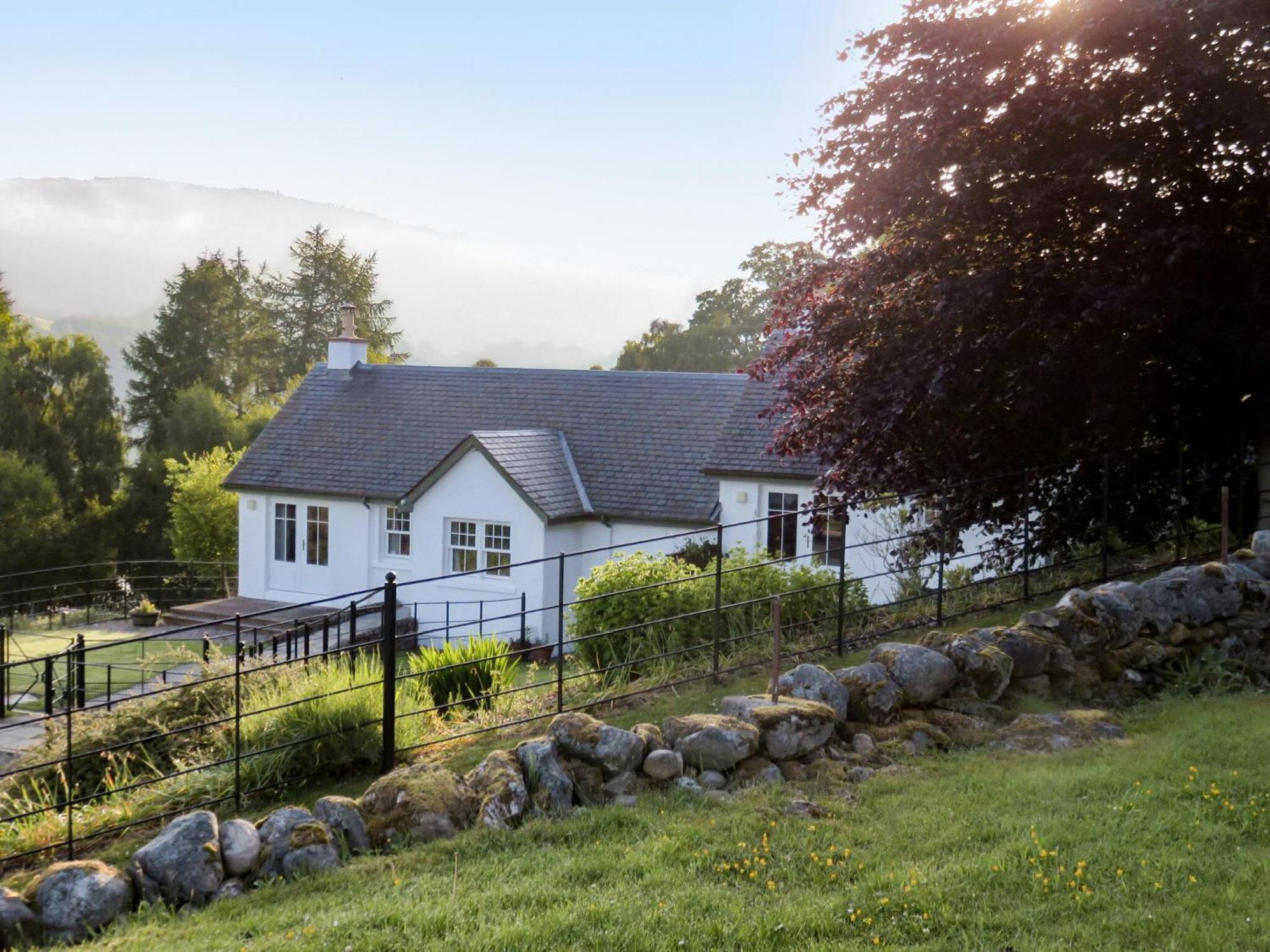 Tummel Cottage Foss Kültér fotó
