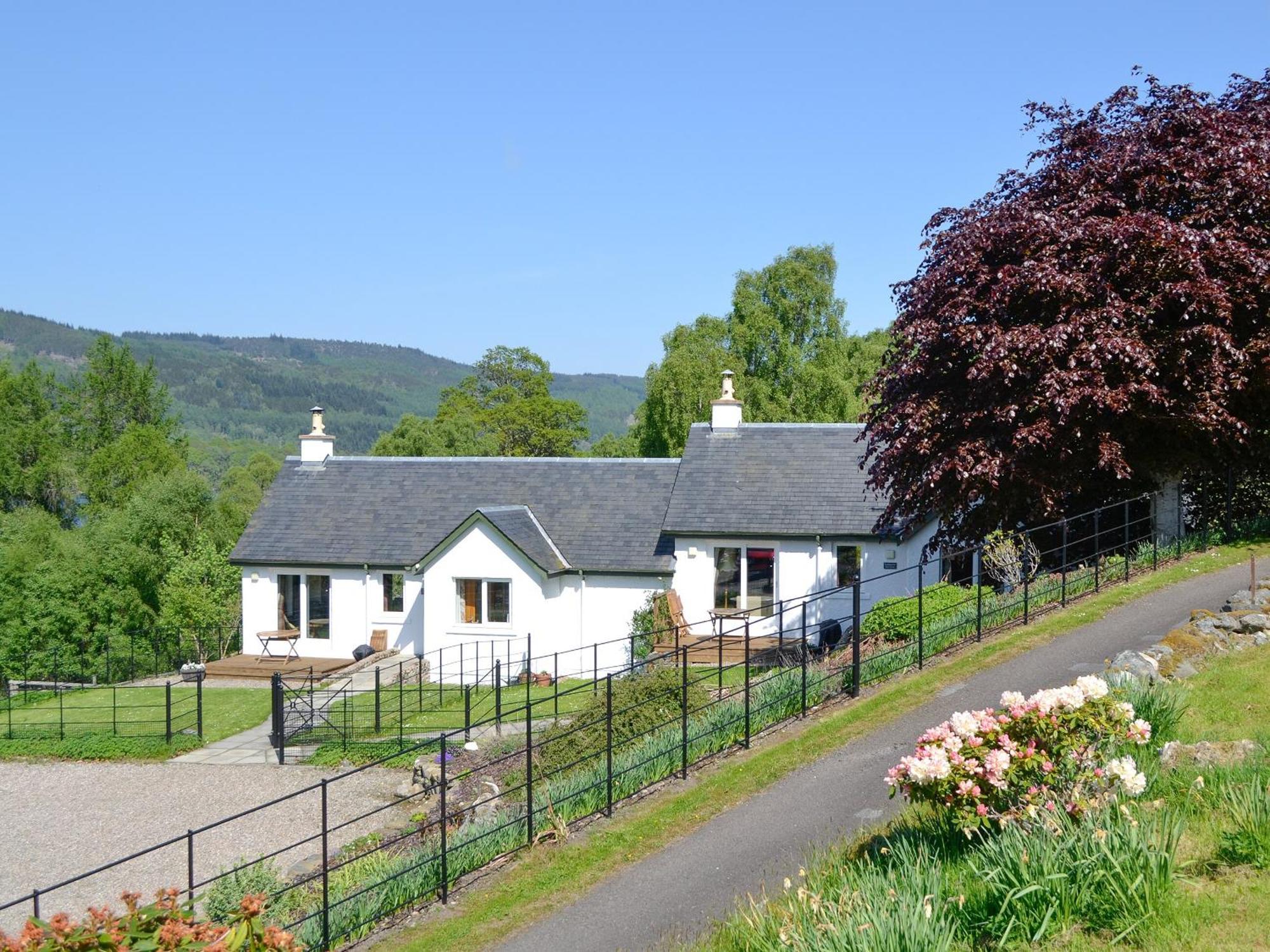 Tummel Cottage Foss Kültér fotó